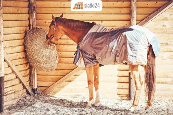  Worki do powieszenia z sianem – mocny i obszyty materiał Siatki dla koni na zamówienie – stwórz idealny worek dla konia 